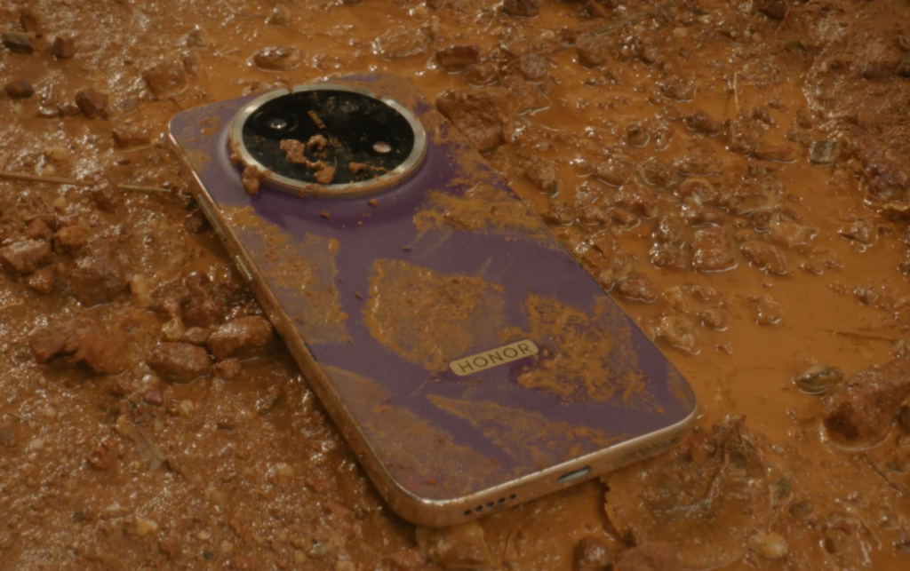 HONOR X9e Pro showcases toughness in two short videos with Malaysian film TERBANG 2 HONOR X9e Pro in TERBANG 2