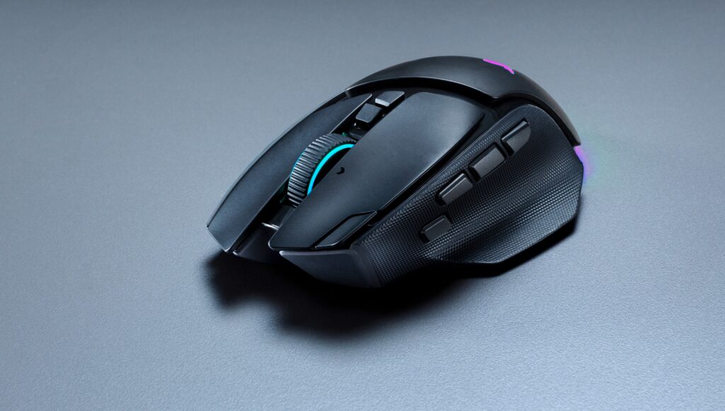 razer basilisk v4 pro front