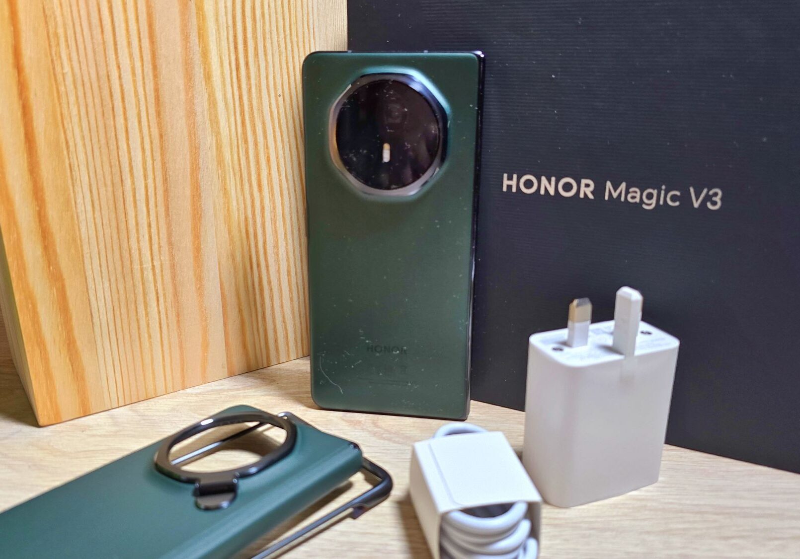 Honor Magic V3 Malaysia Unboxing cover