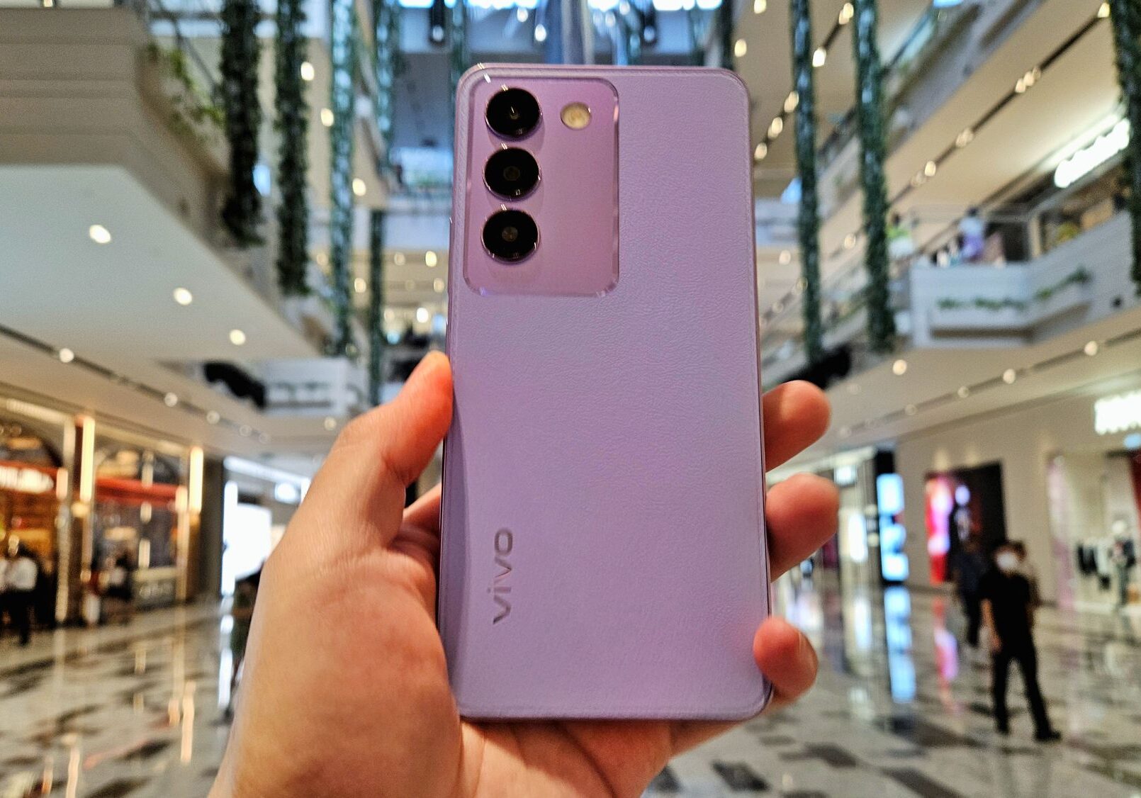 vivo Y100 5G review cover