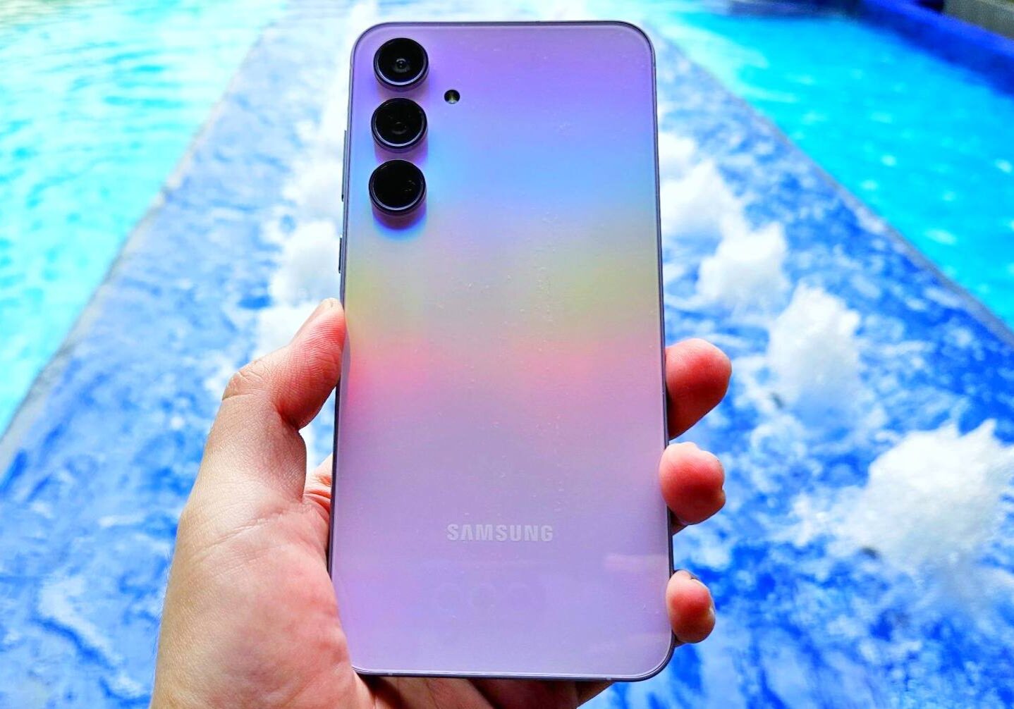 Samsung Galaxy A55 review cover