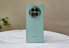 realme 13 review rear